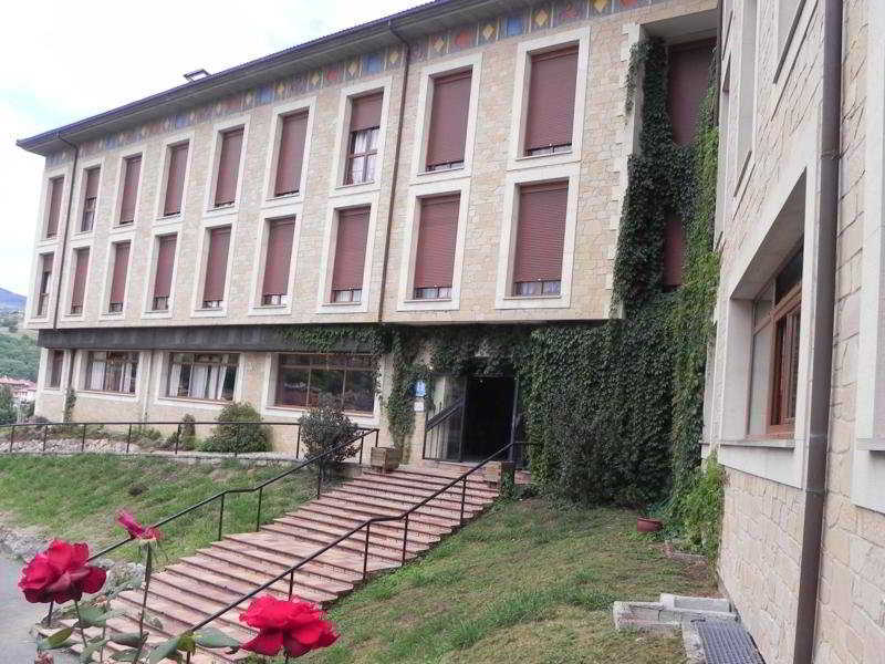 Los Acebos Arriondas Exterior photo